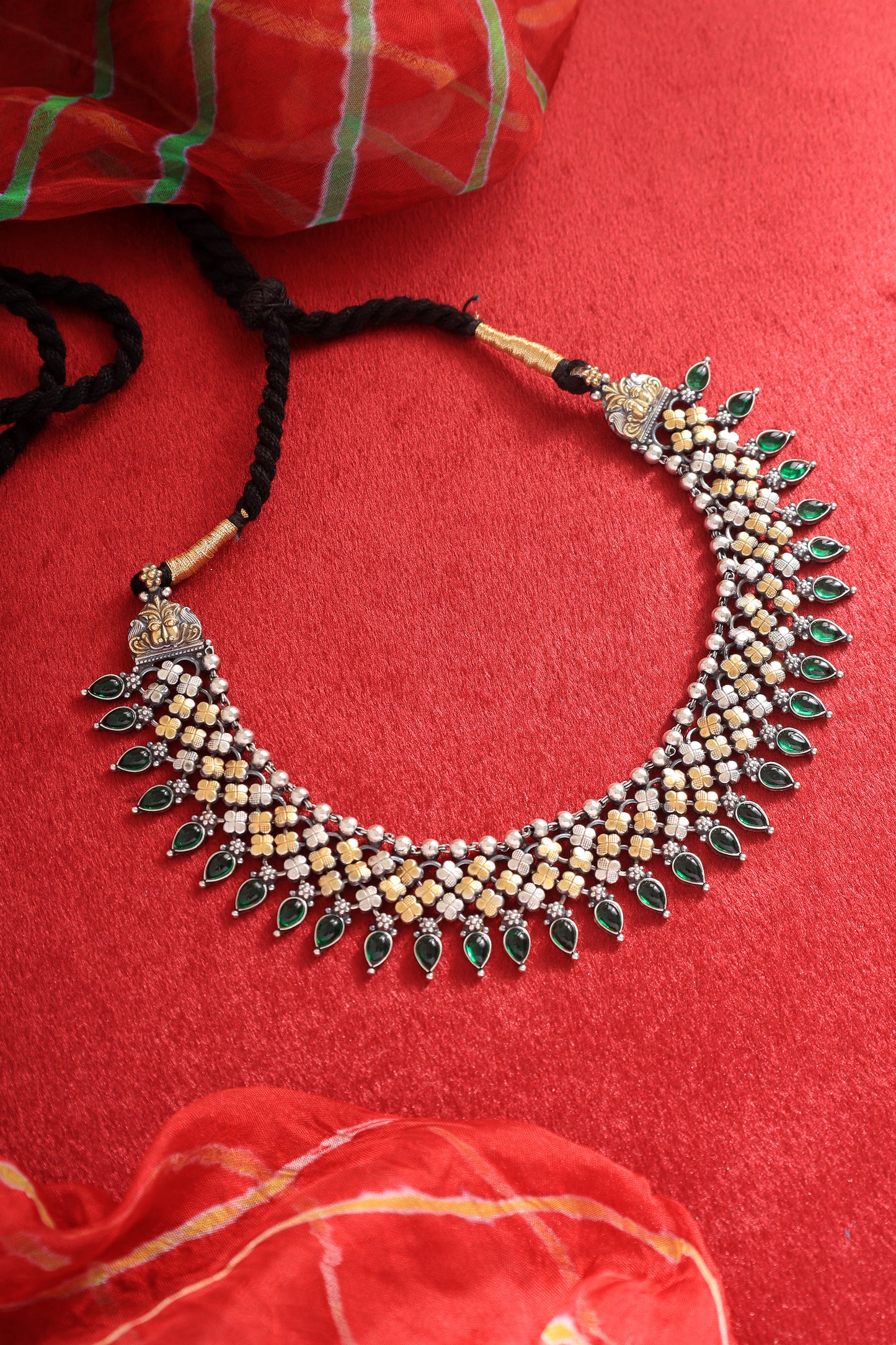 Green Kempstone Dual Tone Necklace Set