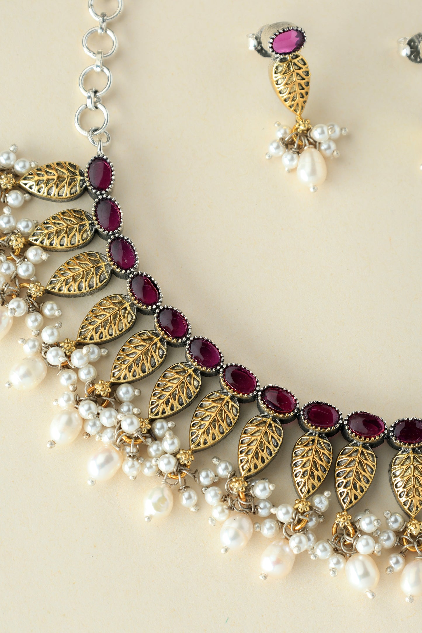 Silver Dual Tone Kempstone Pearls Necklace Set