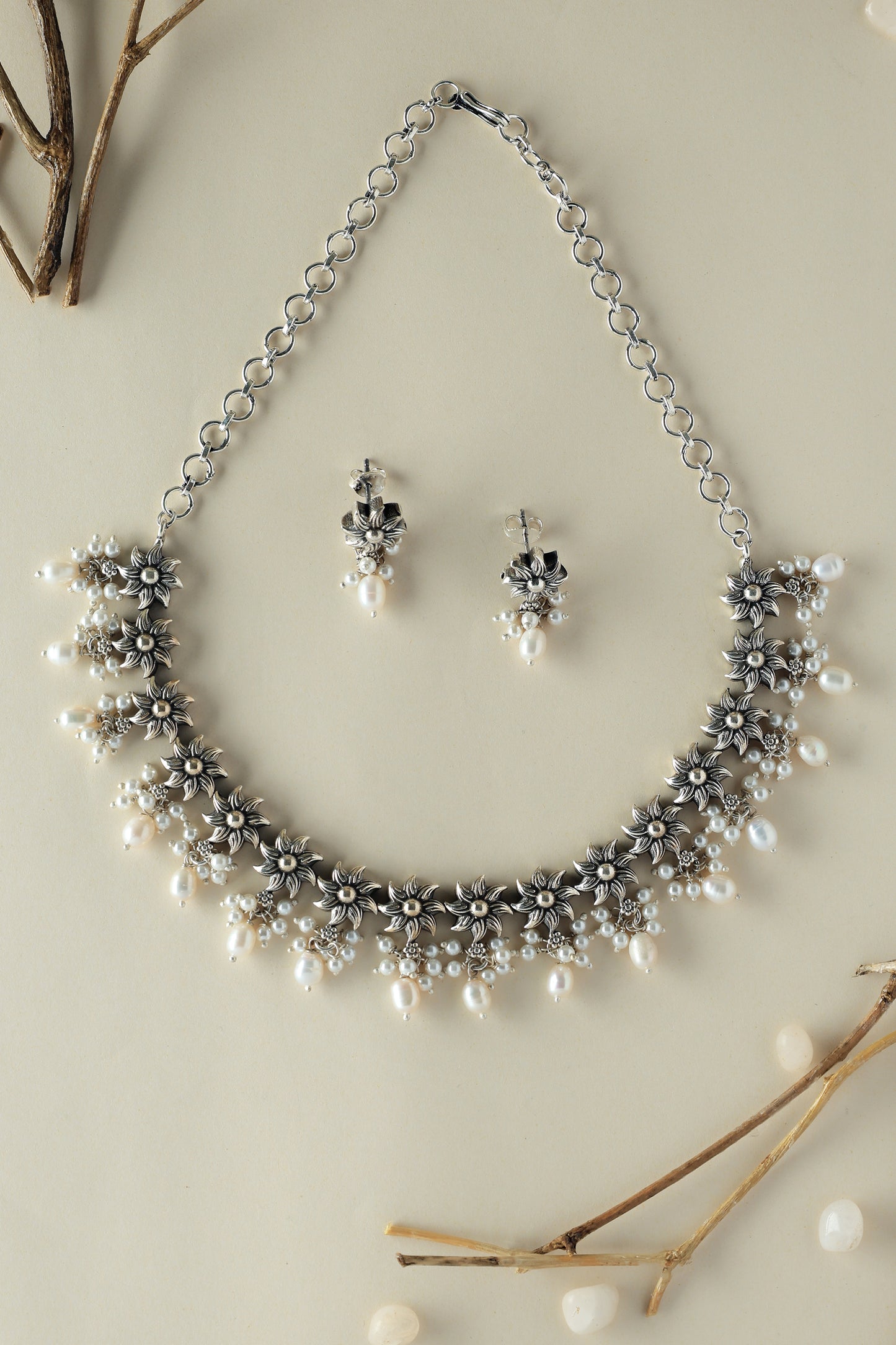 Silver Floral Necklace Set