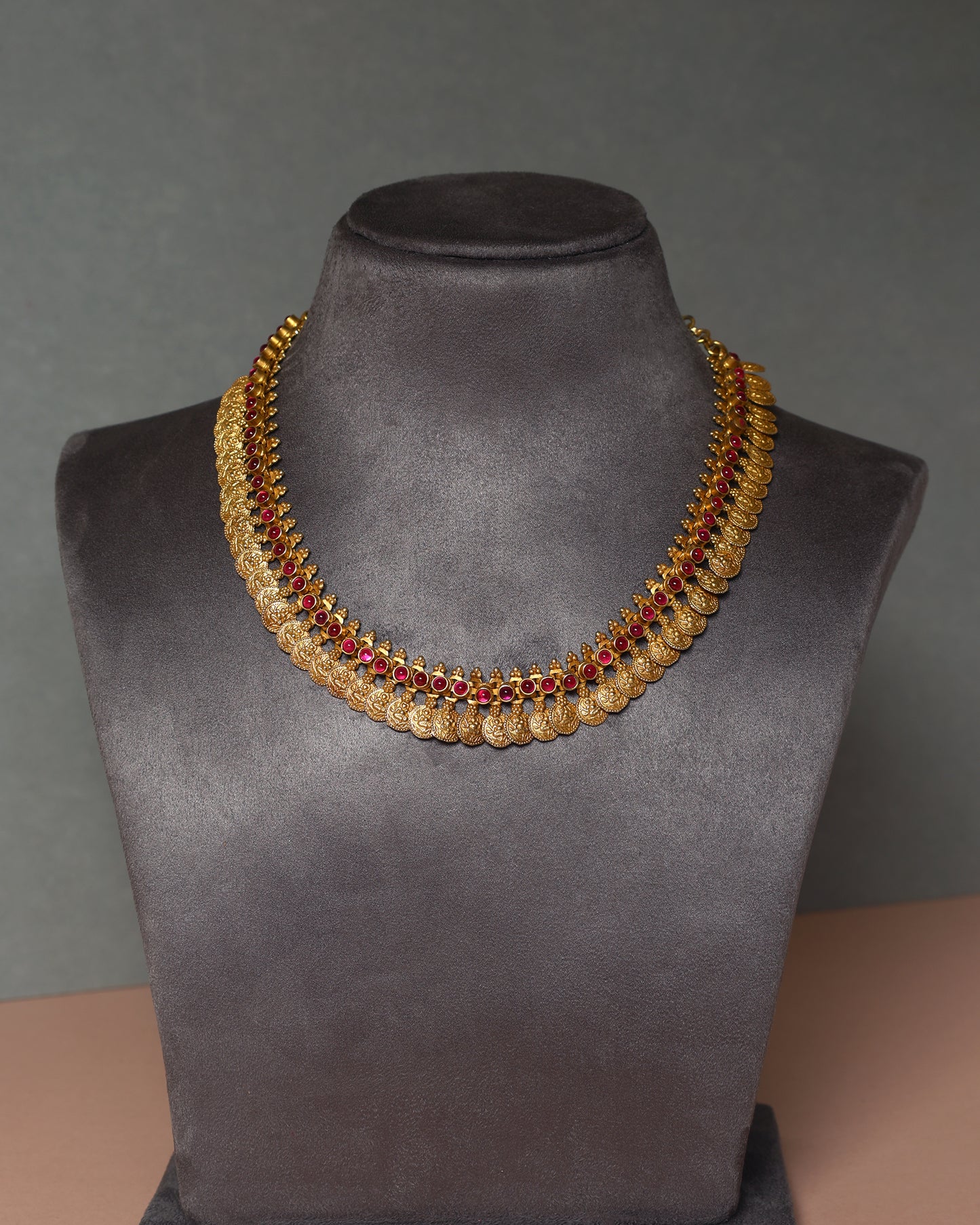 Handcrafted Necklace in 92.5 Silver with Kempstones