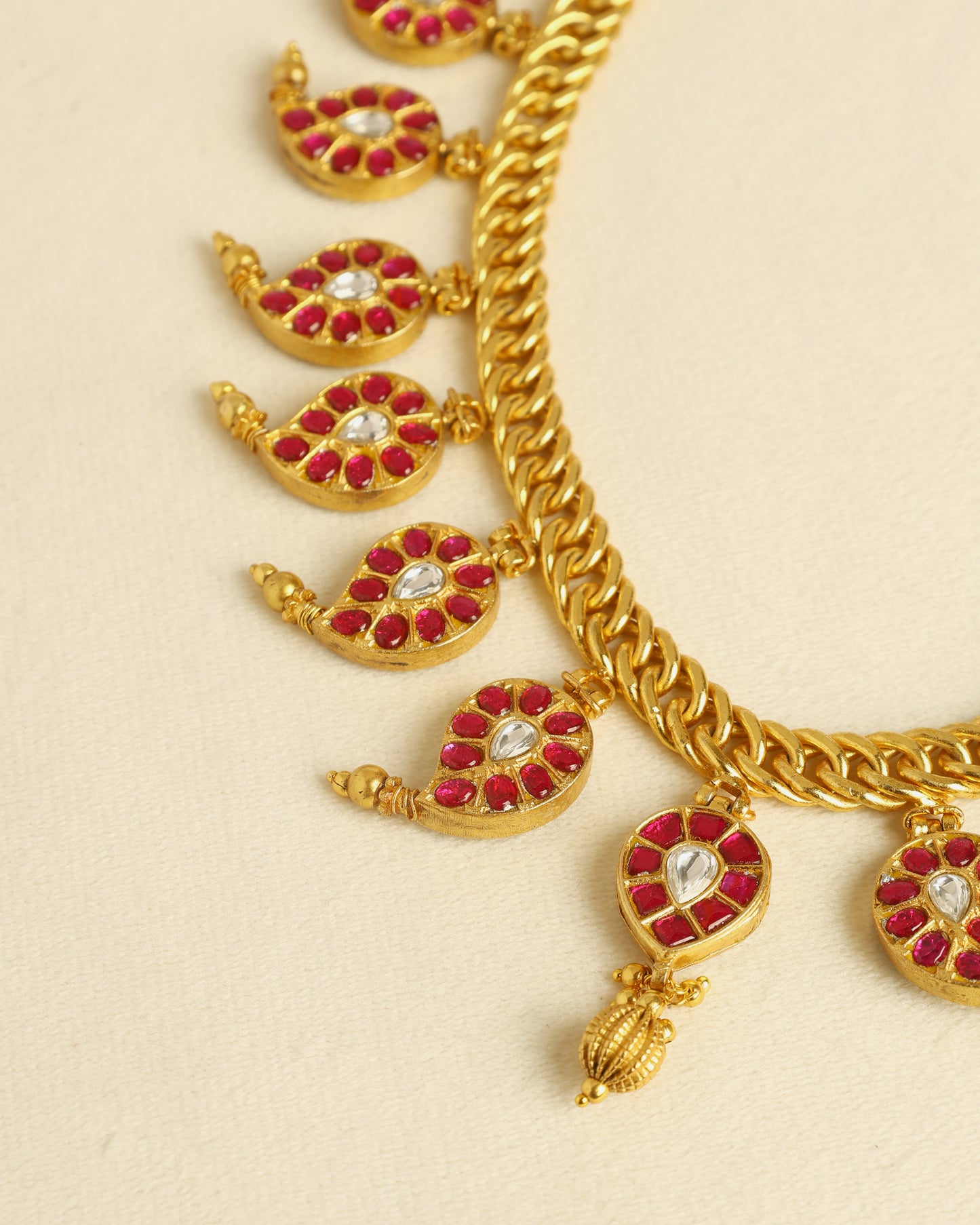 Handcrafted Necklace in 92.5 Silver with Kundan