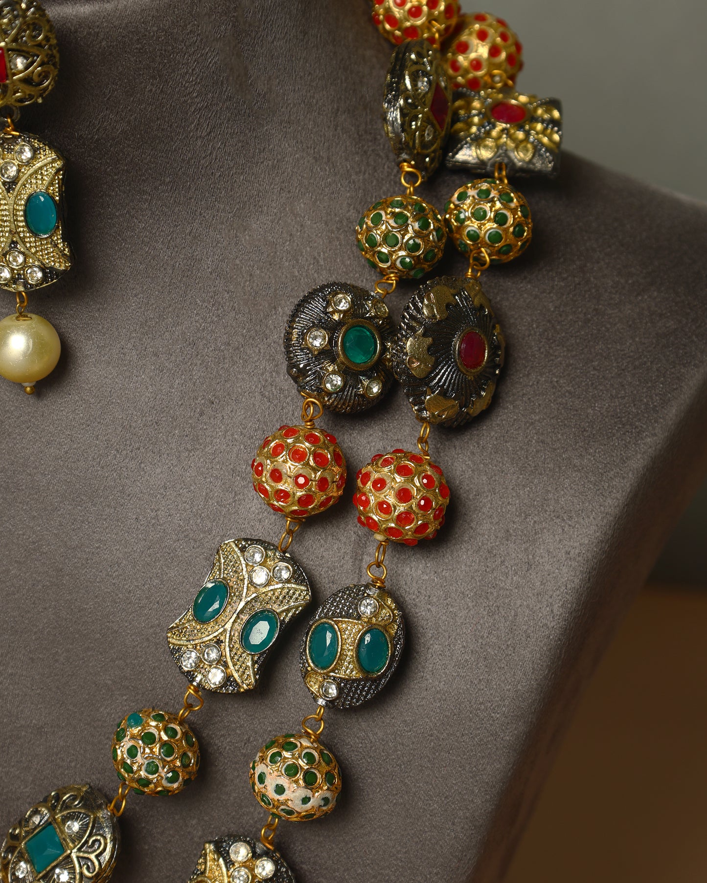 Handcrafted Necklace Set in 92.5 Silver with Ruby, Emerald, Pearls