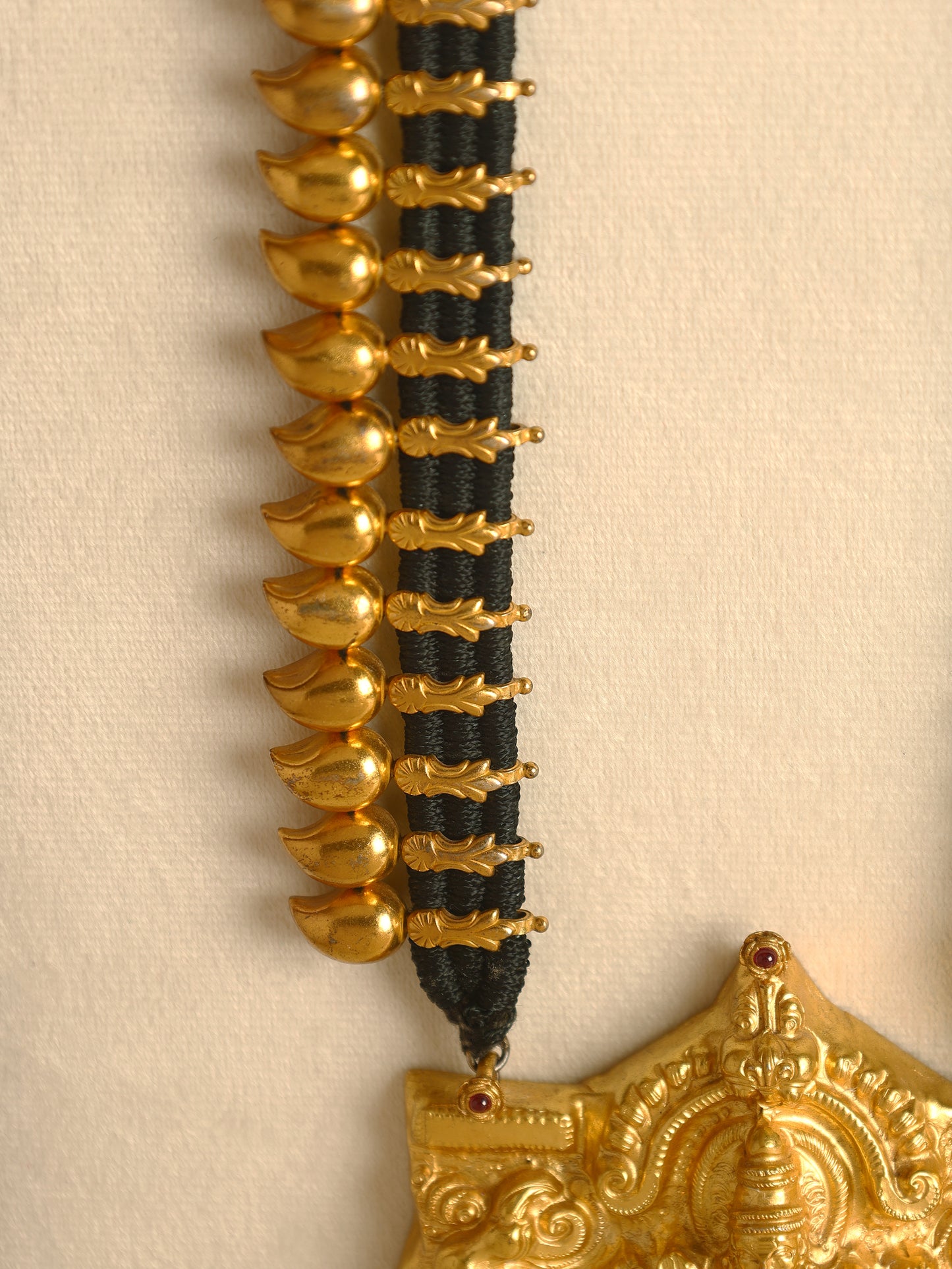 Handcrafted Necklace in 92.5 Silver with nan