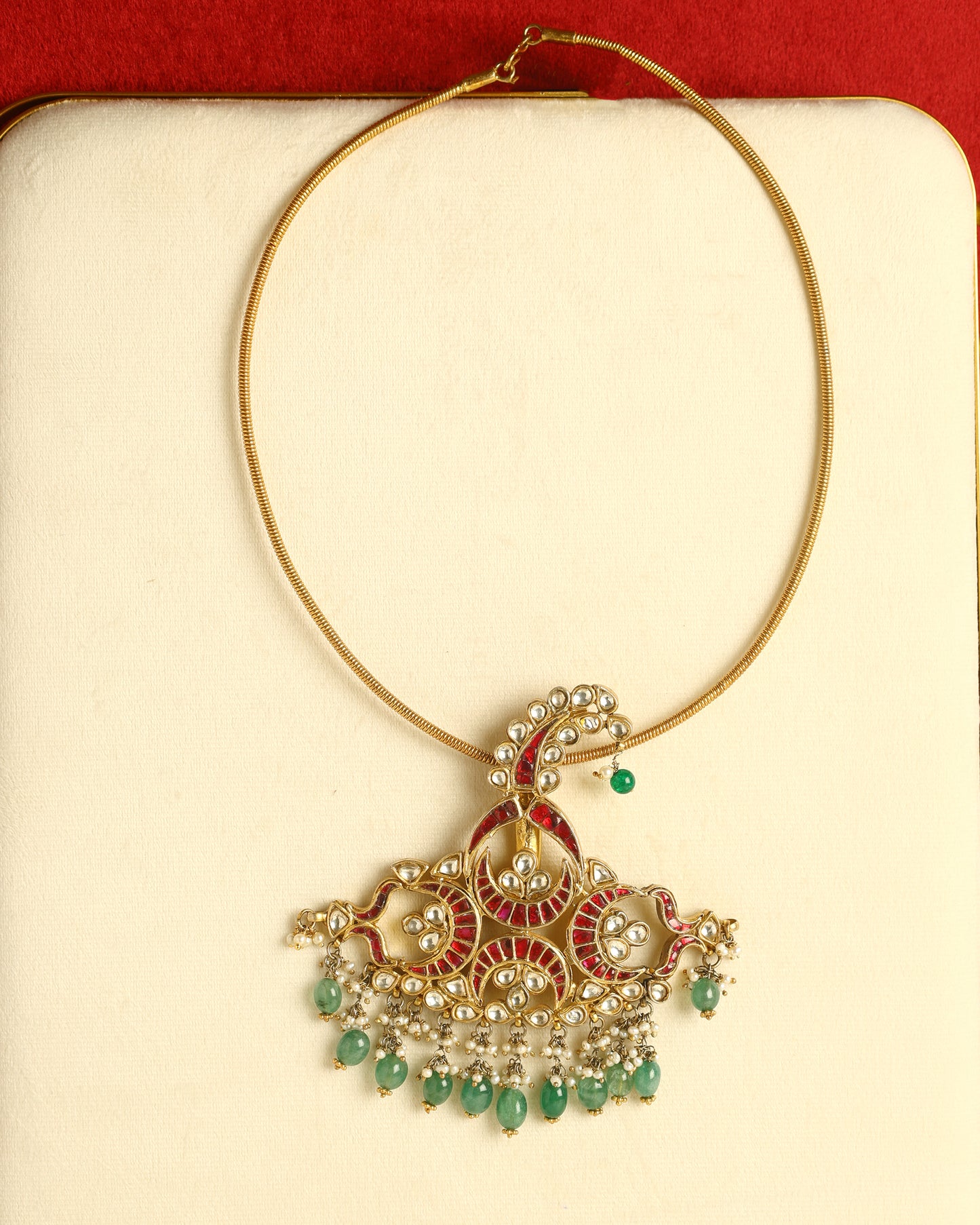 Handcrafted Necklace in 92.5 Silver with Kundan, Jade
