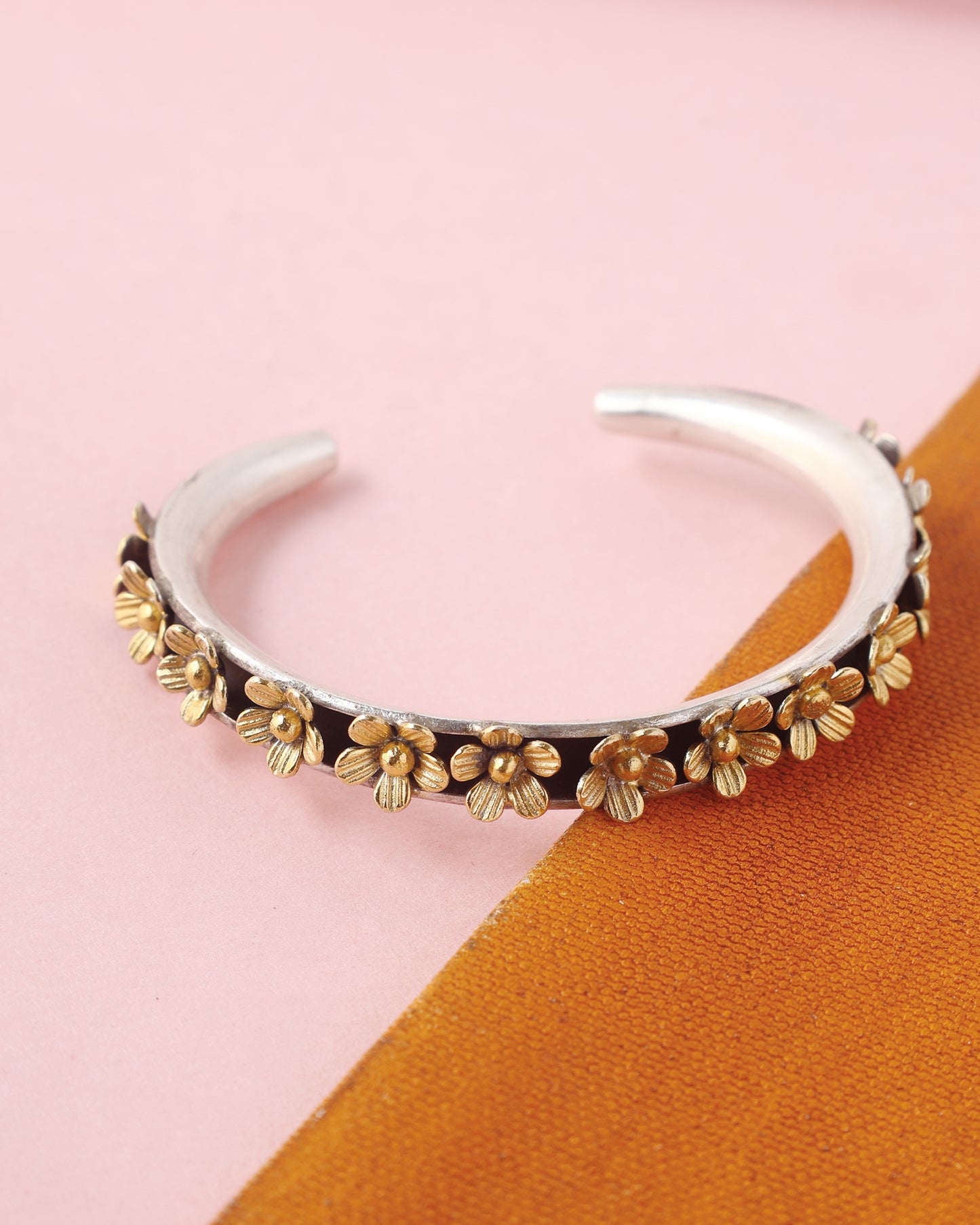 Handcrafted Bangles in 92.5 Silver with nan