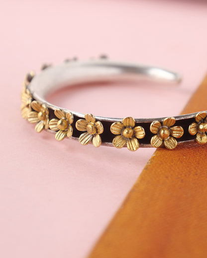 Handcrafted Bangles in 92.5 Silver with nan
