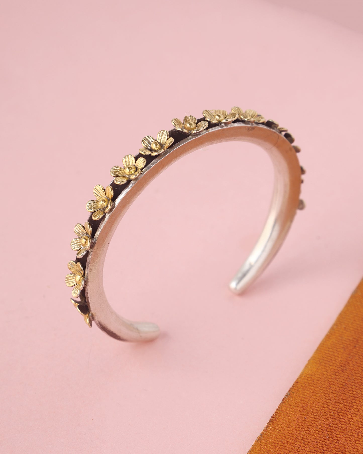 Handcrafted Bangles in 92.5 Silver with nan