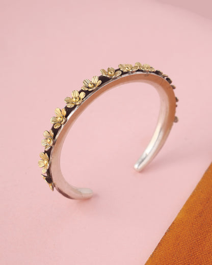 Handcrafted Bangles in 92.5 Silver with nan