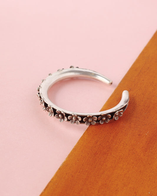 Handcrafted Bangles in 92.5 Silver with nan
