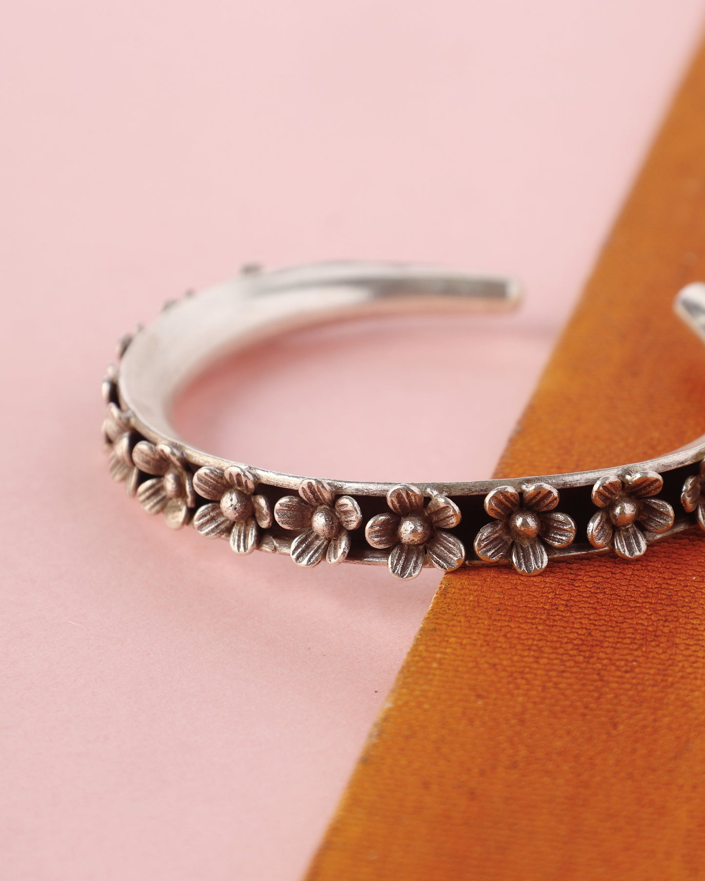 Handcrafted Bangles in 92.5 Silver with nan