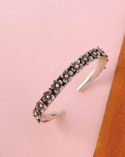 Handcrafted Bangles in 92.5 Silver with nan