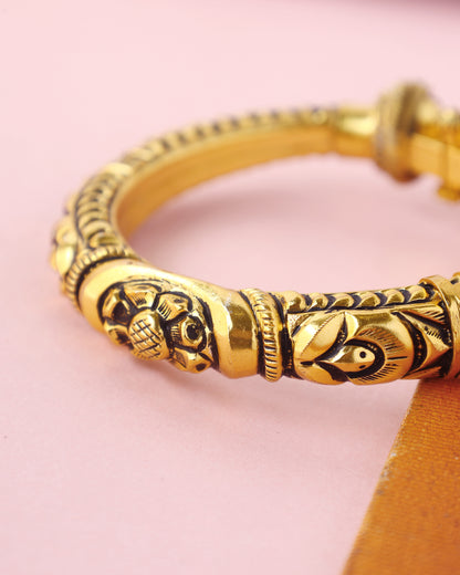 Handcrafted Bangles in 92.5 Silver with nan