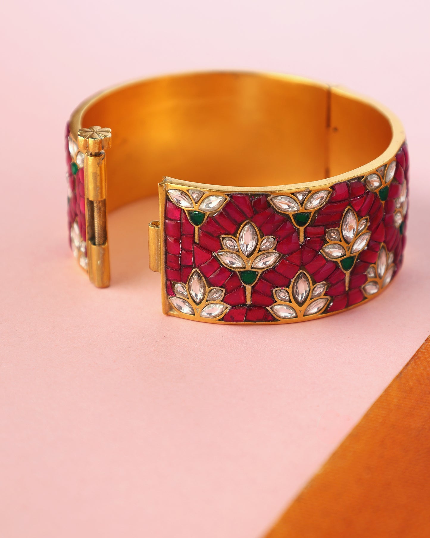 Handcrafted Bangles in 92.5 Silver with Kundan