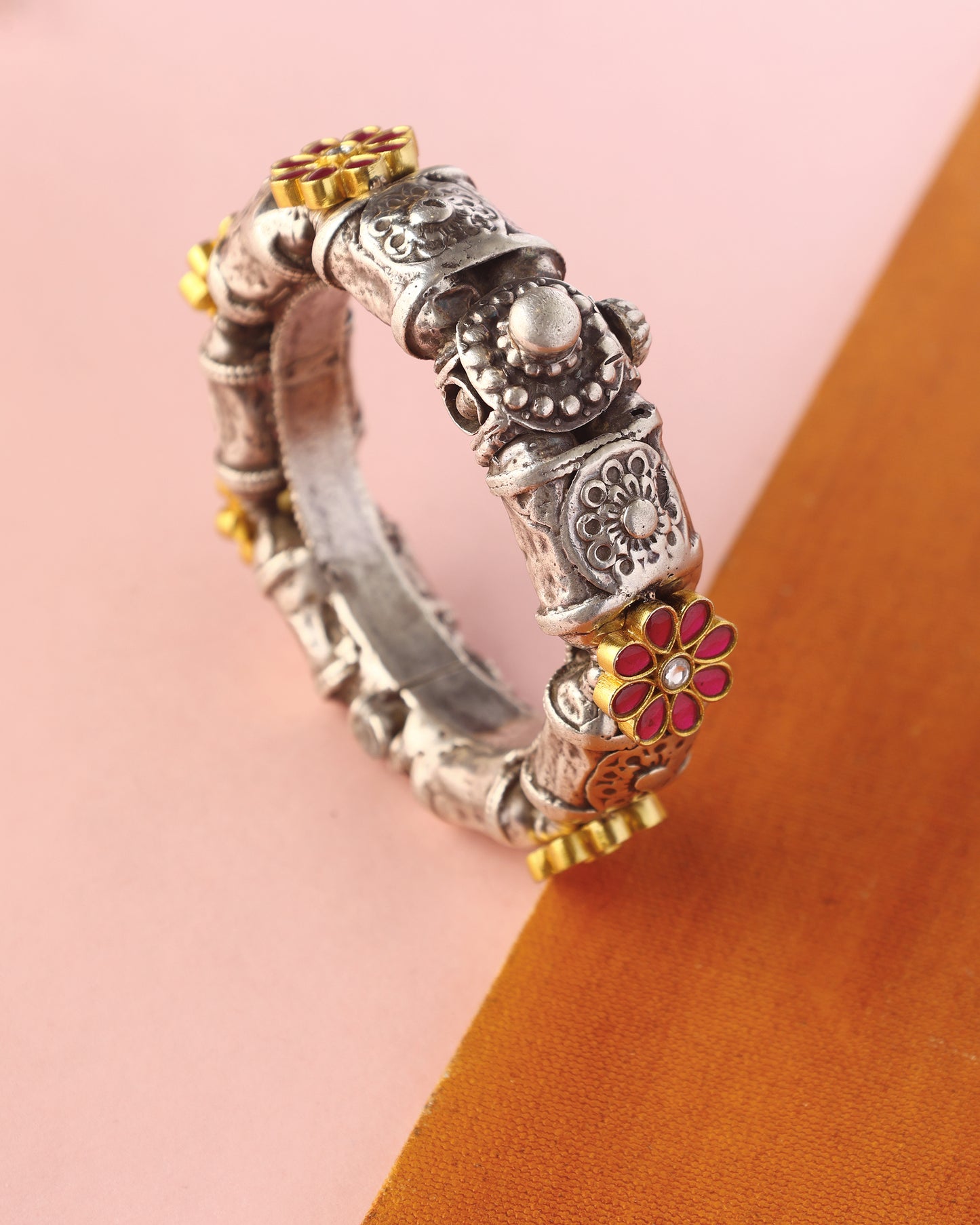 Handcrafted Bangles in 92.5 Silver with Kundan