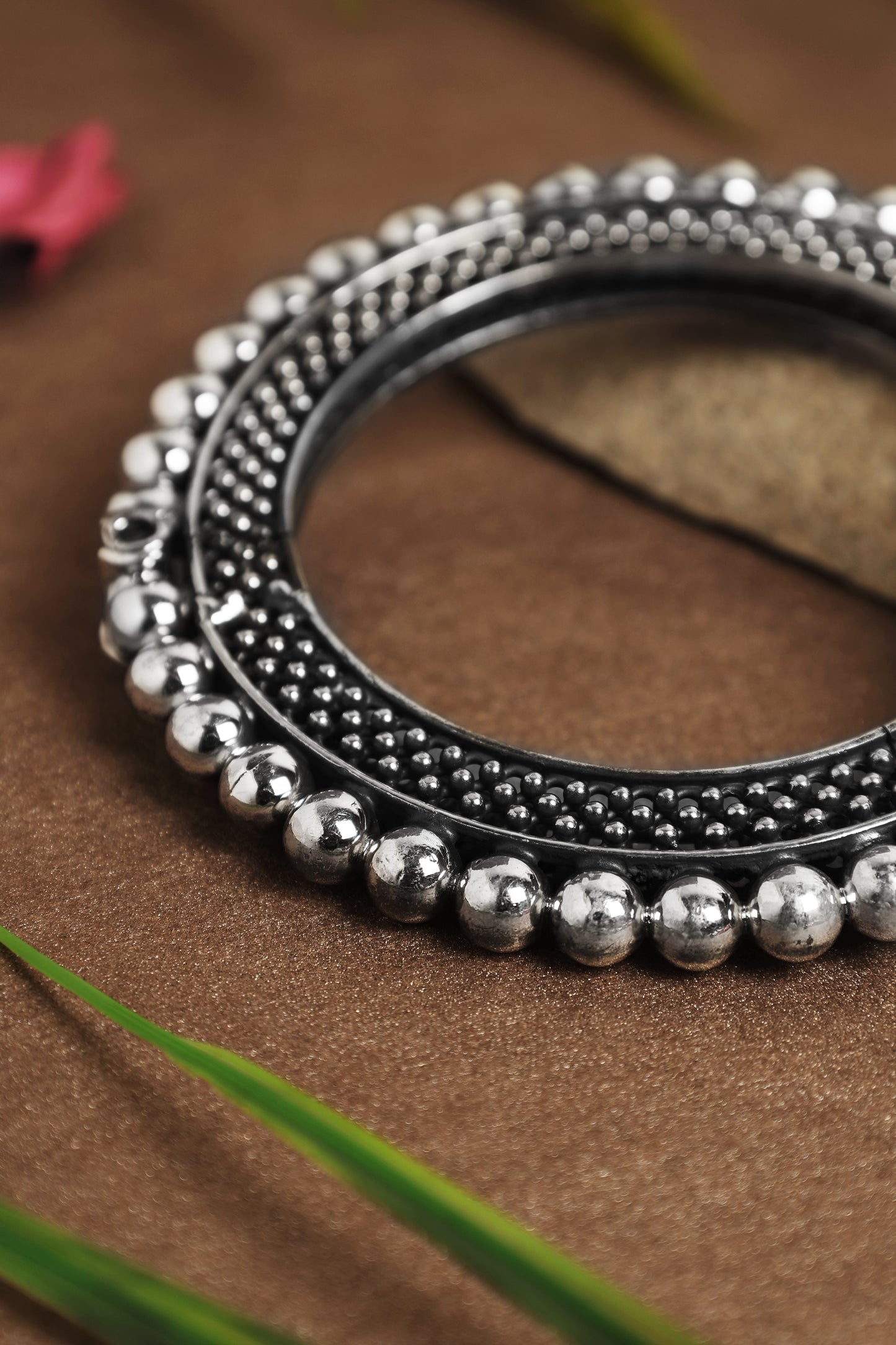 Silver Textured Ball Kada