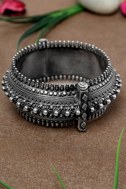 Silver Beaded Kada