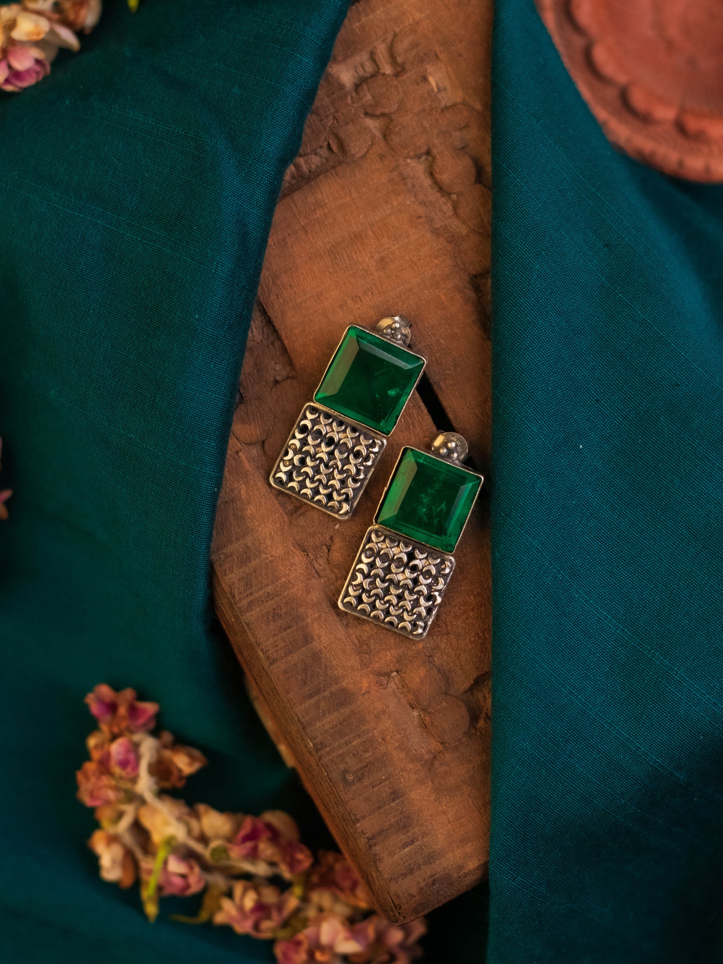 Green Temple Kempstone Silver Studs