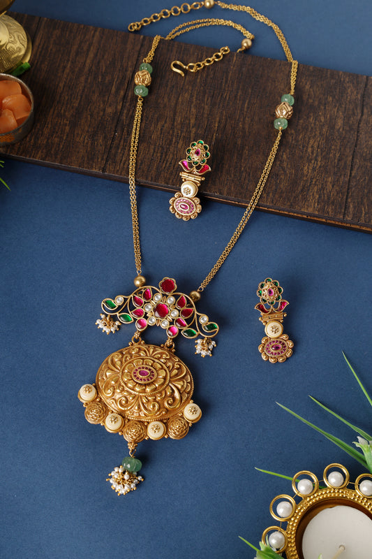 Kundan Temple Pendant Necklace Set